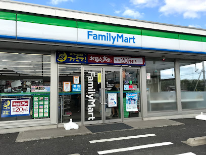 ファミリーマート 桜川友部店