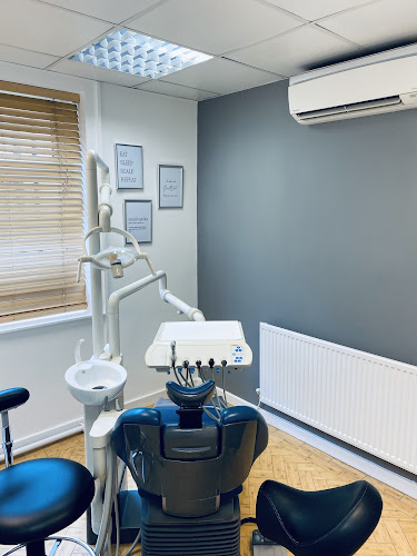 Reviews of Andrew Thomas Dental Care in Cardiff - Dentist