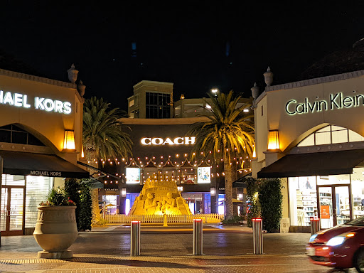 Fashion Accessories Store «Michael Kors», reviews and photos, 100 Citadel Dr #456, Commerce, CA 90040, USA