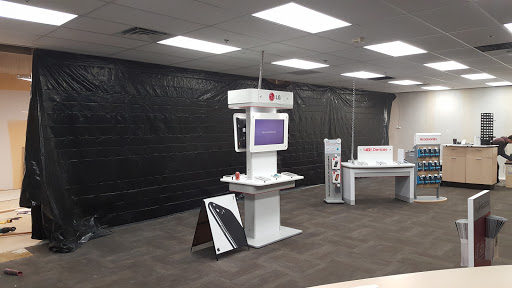 Cell Phone Store «GoWireless Verizon Authorized Retailer», reviews and photos, 14957 N Kelsey St #101, Monroe, WA 98272, USA