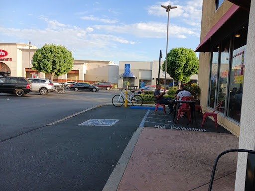 Ice Cream Shop «Cold Stone Creamery», reviews and photos, 17270 Saticoy St, Van Nuys, CA 91406, USA