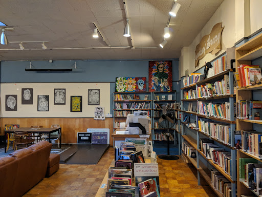 Community Center «In Other Words Feminist Community Center», reviews and photos, 14 NE Killingsworth St, Portland, OR 97211, USA