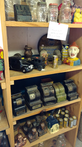 Flea Market «The Douglas Flea Market», reviews and photos, 436 NE Main St, Douglas, MA 01516, USA