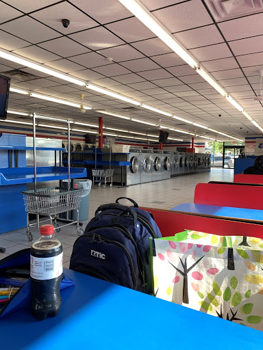 Laundromat «Wash Land Laundromat», reviews and photos, 6049 E Virginia Beach Blvd, Norfolk, VA 23502, USA