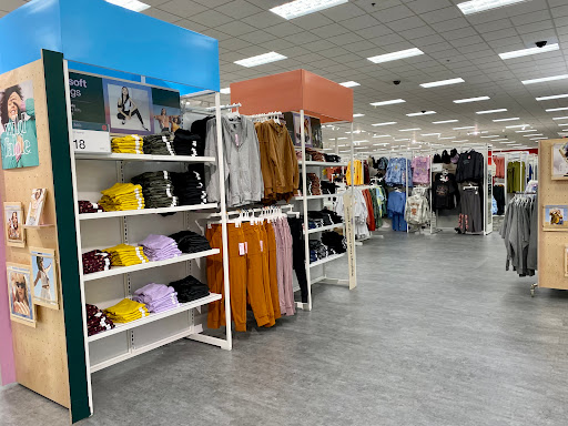 Department Store «Target», reviews and photos, 1135 Woodstock Rd, Roswell, GA 30075, USA