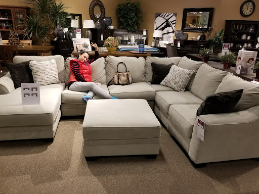 Furniture Store «Ashley HomeStore», reviews and photos, 615 Baltimore Pike, Bel Air, MD 21014, USA