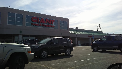 Grocery Store «Giant Food Stores», reviews and photos, 328 Church St, Danville, PA 17821, USA