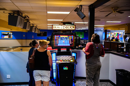 Bowling Alley «Four Seasons Bowling Center», reviews and photos, 322 SW Washington St, Hillsboro, OR 97123, USA