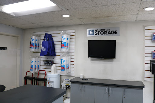 Self-Storage Facility «Golden State Storage - Sepulveda», reviews and photos, 8516 Sepulveda Blvd, North Hills, CA 91343, USA