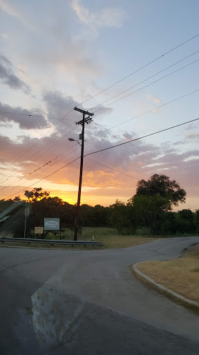 Gas Station «Valero», reviews and photos, 1318 2nd St, Pleasanton, TX 78064, USA