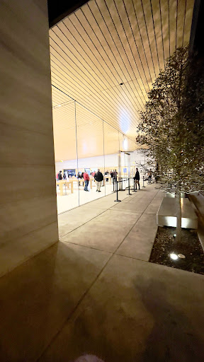 Computer Store «Apple Southlake Town Square», reviews and photos, 260 Grand Ave, Southlake, TX 76092, USA