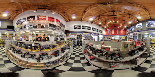 Truck Accessories Store «4 Wheel Parts Performance Center - McAllen, TX», reviews and photos, 2701 W Expy 83, McAllen, TX 78503, USA
