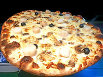 Plats et boissons du Pizzas à emporter Le kiosque à pizzas Crolles - n°2