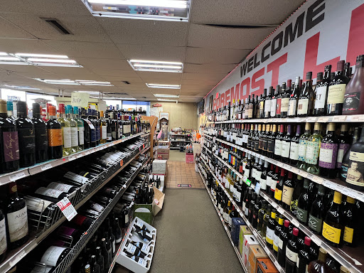 Liquor Store «Foremost Liquor Store», reviews and photos, 1141 Lee St, Des Plaines, IL 60016, USA
