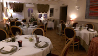 Atmosphère du Restaurant français Restaurant La Vieille Auberge - Casteljaloux - n°6