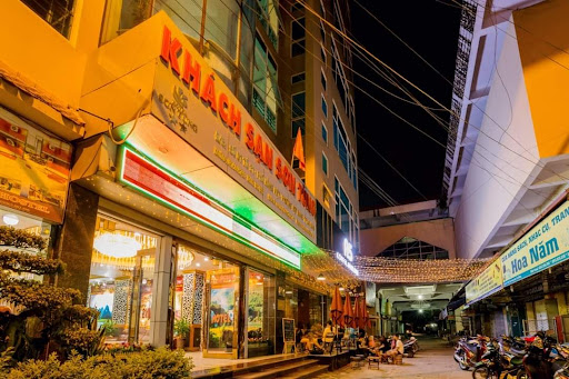 Khách Sạn Sơn Tùng Hotel