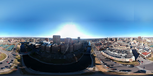 Computer Store «Apple Country Club Plaza», reviews and photos, 227 Nichols Rd, Kansas City, MO 64112, USA