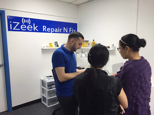 Electronics Repair Shop «iZeek Repair N Fix», reviews and photos, 1890 Dixwell Ave #104, Hamden, CT 06514, USA