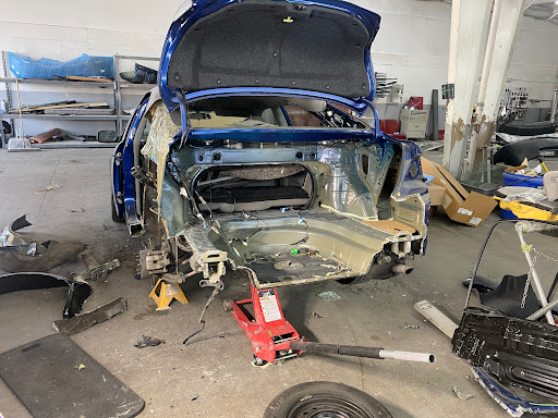 Auto Body Shop «International Collision Repair», reviews and photos, 9817 E Burnside St, Portland, OR 97216, USA