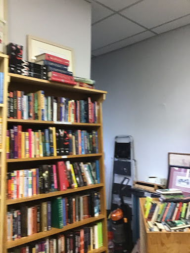 Book Store «The Bookshop in Lakewood», reviews and photos, 15721 Madison Ave, Lakewood, OH 44107, USA