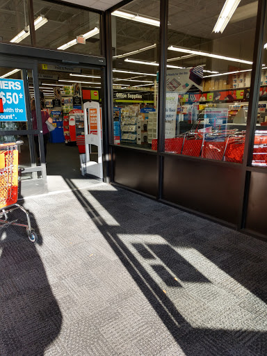 Office Supply Store «Staples», reviews and photos, 4058 13th St, St Cloud, FL 34769, USA