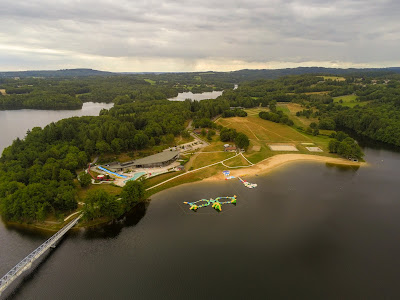 Plage de Santrop, Lac de Saint-Pardoux à Razès
