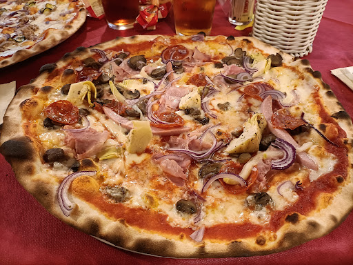 Bar Pizzeria Al Parco in Vò Vecchio, Provincia di Padova