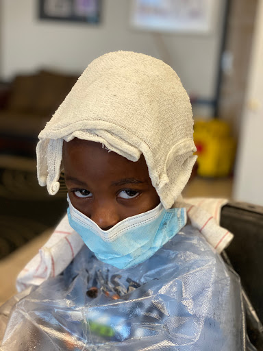 Barber Shop «B-Snipped Barber Shop», reviews and photos, 8824 N 56th St, Tampa, FL 33617, USA