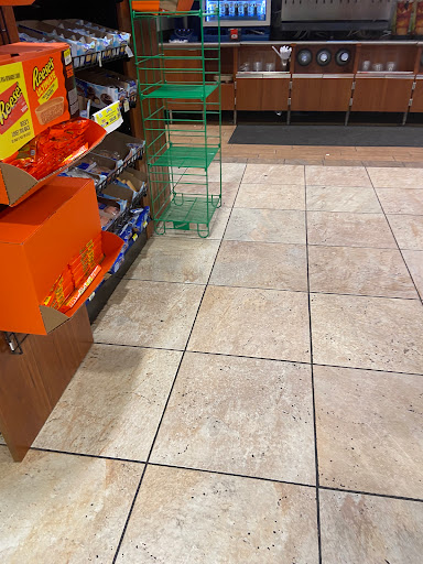 Convenience Store «Royal Farms», reviews and photos, 25220 Lankford Hwy, Onley, VA 23418, USA