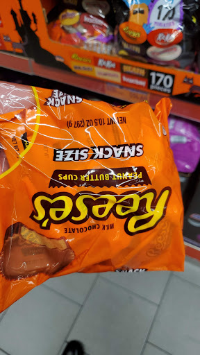 Shopping Mall «Mountain Green Shopping Center», reviews and photos, 357 S Mountain Ave, Upland, CA 91786, USA