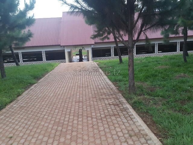 Kemebos Secondary School