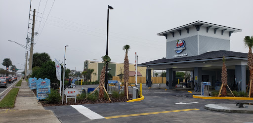 LUV Car Wash en Atlantic Beach
