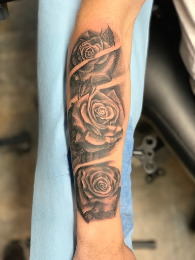 Tattoo Shop «PAS Tattoos», reviews and photos, 1735 E Ohio Pike, Amelia, OH 45102, USA