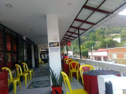 FUENTE DE SODA, HELADERIA Y CAFETERIA DONDE CHARLY - Tipacoque, Boyaca, Colombia