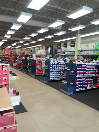 Shopping Mall «Meyerland Plaza», reviews and photos, 4700 Beechnut St, Houston, TX 77096, USA