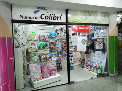 Librería Plumas de Colibrí