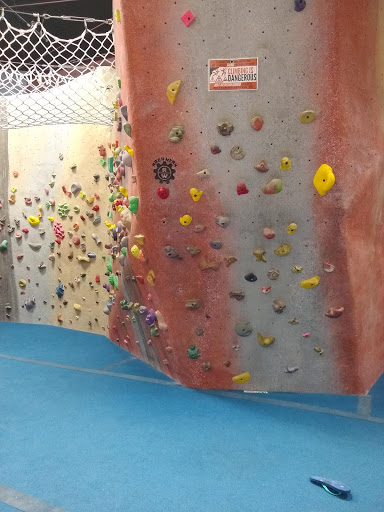 Rock Climbing Gym «inSPIRE Rock Indoor Climbing & Team Building Center», reviews and photos, 403 E Louetta Rd, Spring, TX 77373, USA