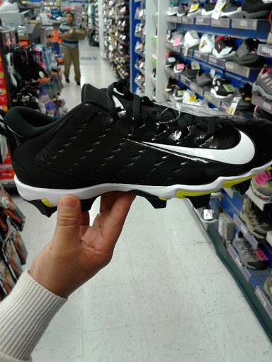 Sporting Goods Store «Big 5 Sporting Goods - Anaheim (Harbor)», reviews and photos, 2320 Harbor Blvd, Anaheim, CA 92802, USA