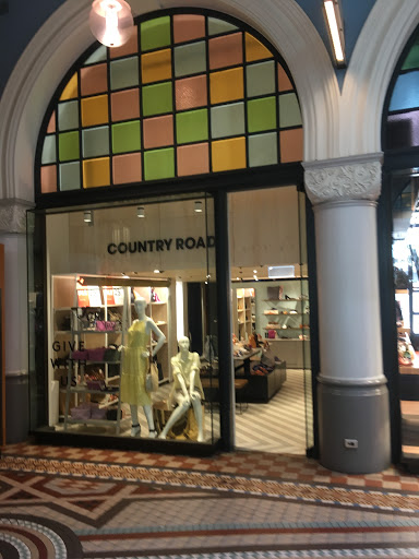 Stores to buy women's shorts Sydney