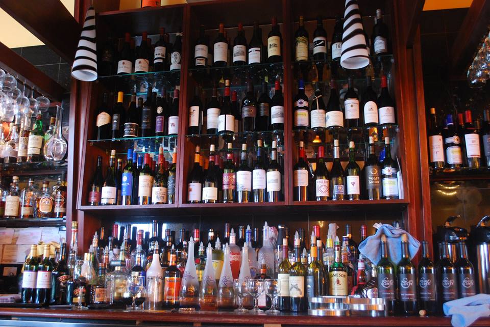 Cravings Wine Bar & Grille 55125