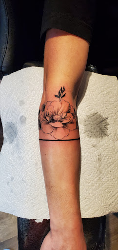 Explore wildlife tattoo ideas, creative tattoo ideas in Kalispell, available at Swindler Ink