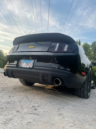 Car Dealer «Ultimate Motor Cars», reviews and photos, 2101 Ogden Ave, Downers Grove, IL 60515, USA