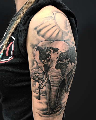 Tattoo Shop «Gold Rush Tattoo», reviews and photos, 1779 Newport Blvd # B, Costa Mesa, CA 92627, USA