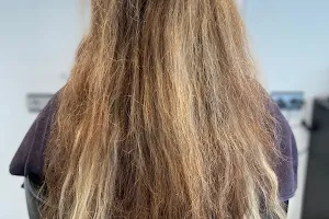 Soara Hair & Beauty image