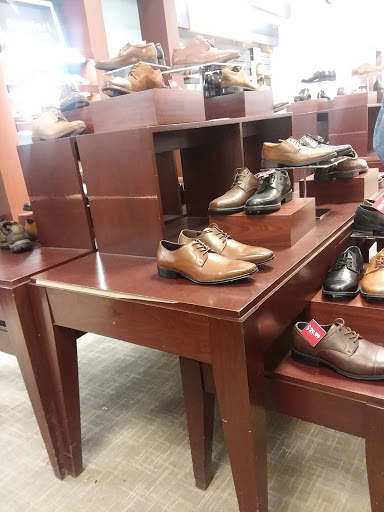 Shopping Mall «Cross County Shopping», reviews and photos, 8000 Mall Walk, Yonkers, NY 10704, USA