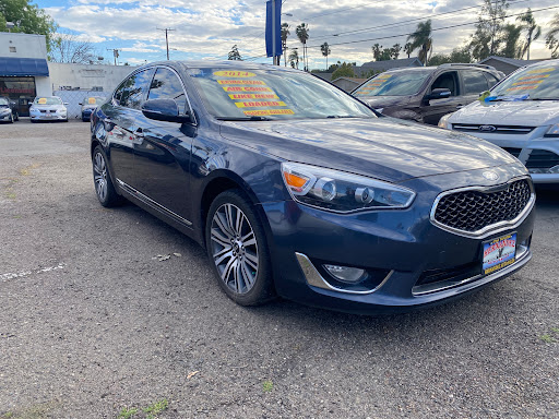 Used Car Dealer «Hernandez Auto Sales», reviews and photos, 619 N Anaheim Blvd, Anaheim, CA 92805, USA