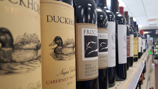 Liquor Store «Arlington Liquor Store», reviews and photos, 426 E Lamar Blvd #100, Arlington, TX 76011, USA