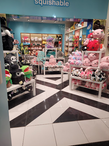 Shopping Mall «Westfield Old Orchard», reviews and photos, 4905 Old Orchard Shopping Center, Skokie, IL 60077, USA