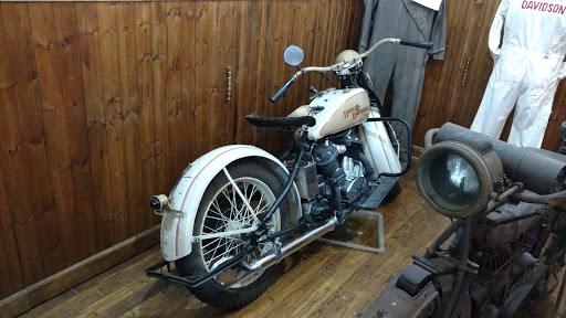 Harley-Davidson Dealer «A.D. Farrow Co. Harley-Davidson (Downtown)», reviews and photos, 491 W Broad St, Columbus, OH 43215, USA