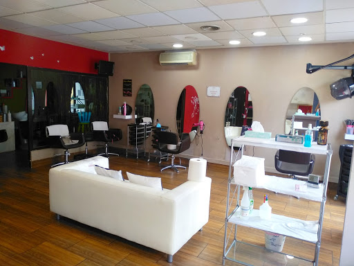 Beauty and Shopping en Collado Mediano, Madrid
